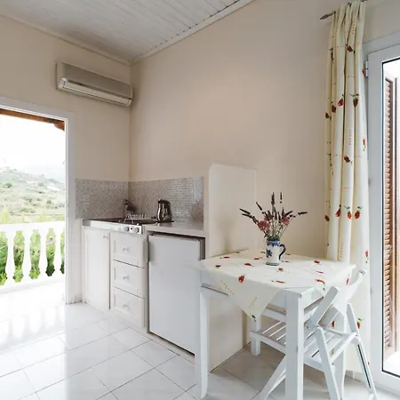 Panorama Updated With Infinity Pool Appartement